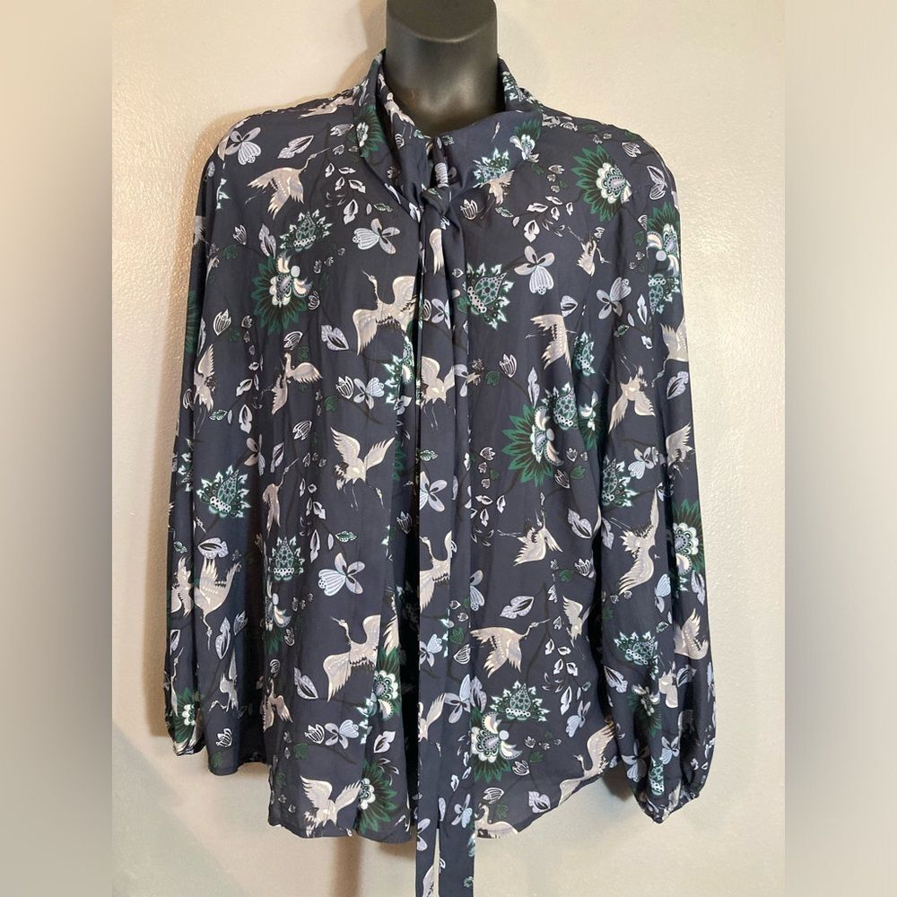 Vanessa Williams blue button up blouse